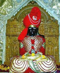 Vimalanatha Bhagwan in tranquil pose